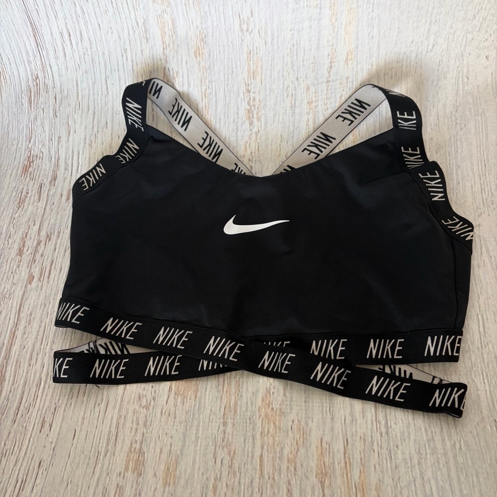Nike Indy Criss Cross Straps Sports Bra - Picture 3 of 5